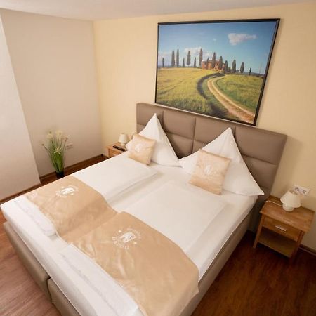 Hotel Baeren à Hechingen Extérieur photo